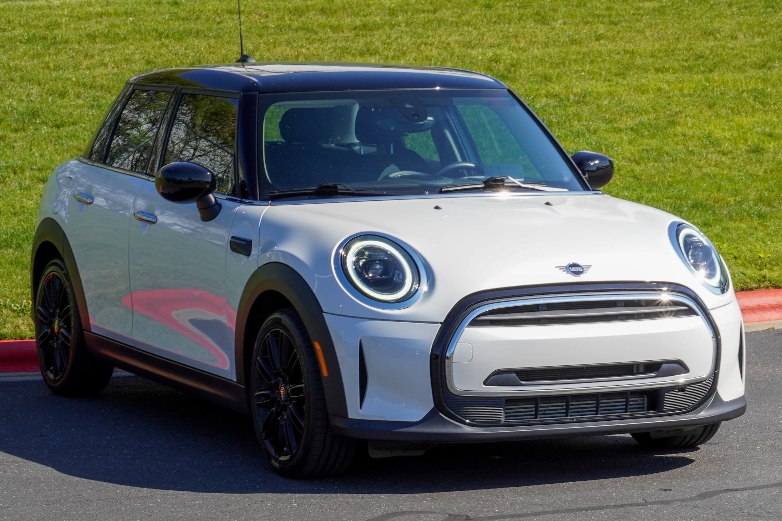 mini hardtop 4 door 2024 WMW33DK03R2U46411 image mini hardtop 4 door 2024 WMW33DK03R2U46411 image